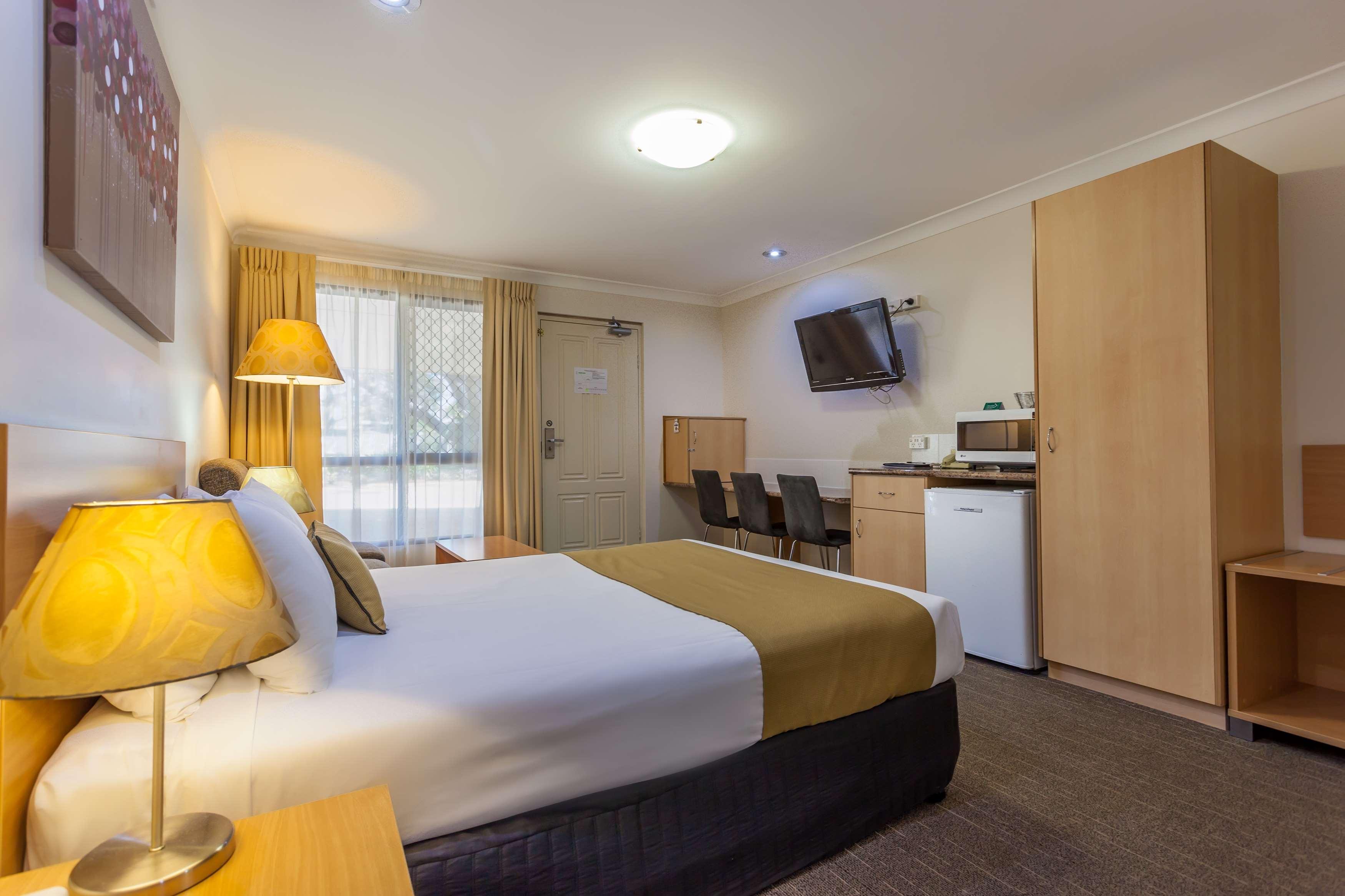 Best Western Tuscany On Tor Motor Inn Тувумба Экстерьер фото