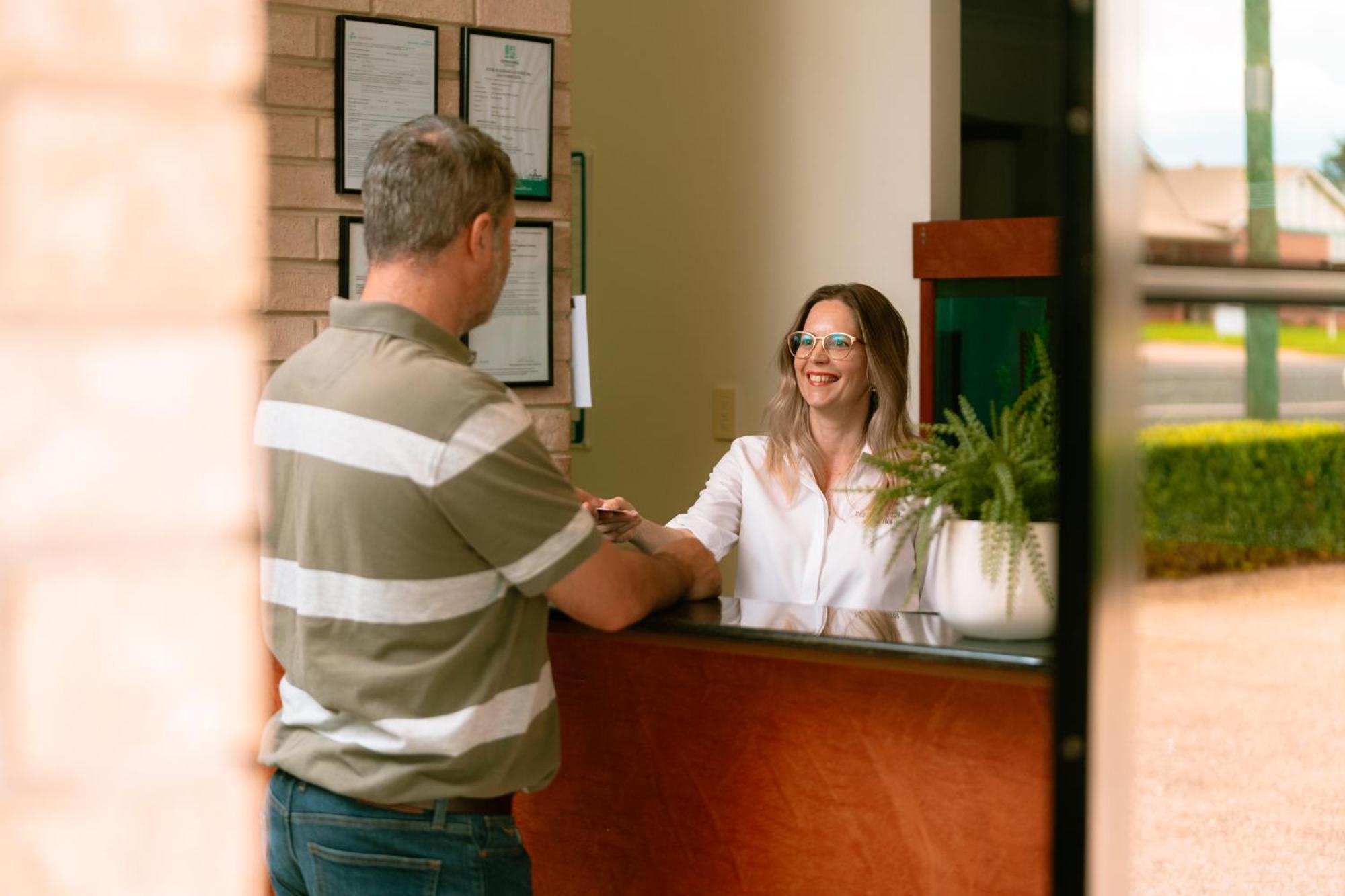 Best Western Tuscany On Tor Motor Inn Тувумба Экстерьер фото